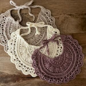 Vintage style - Hand crocheted baby bib